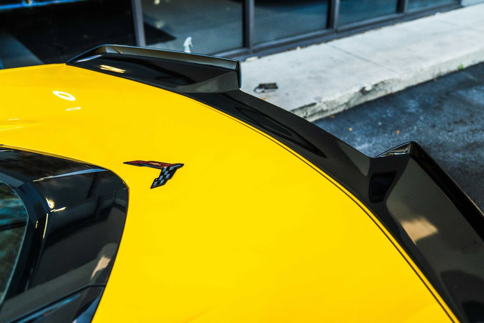 Used 2025 Chevrolet Corvette Z06 RWD image 25