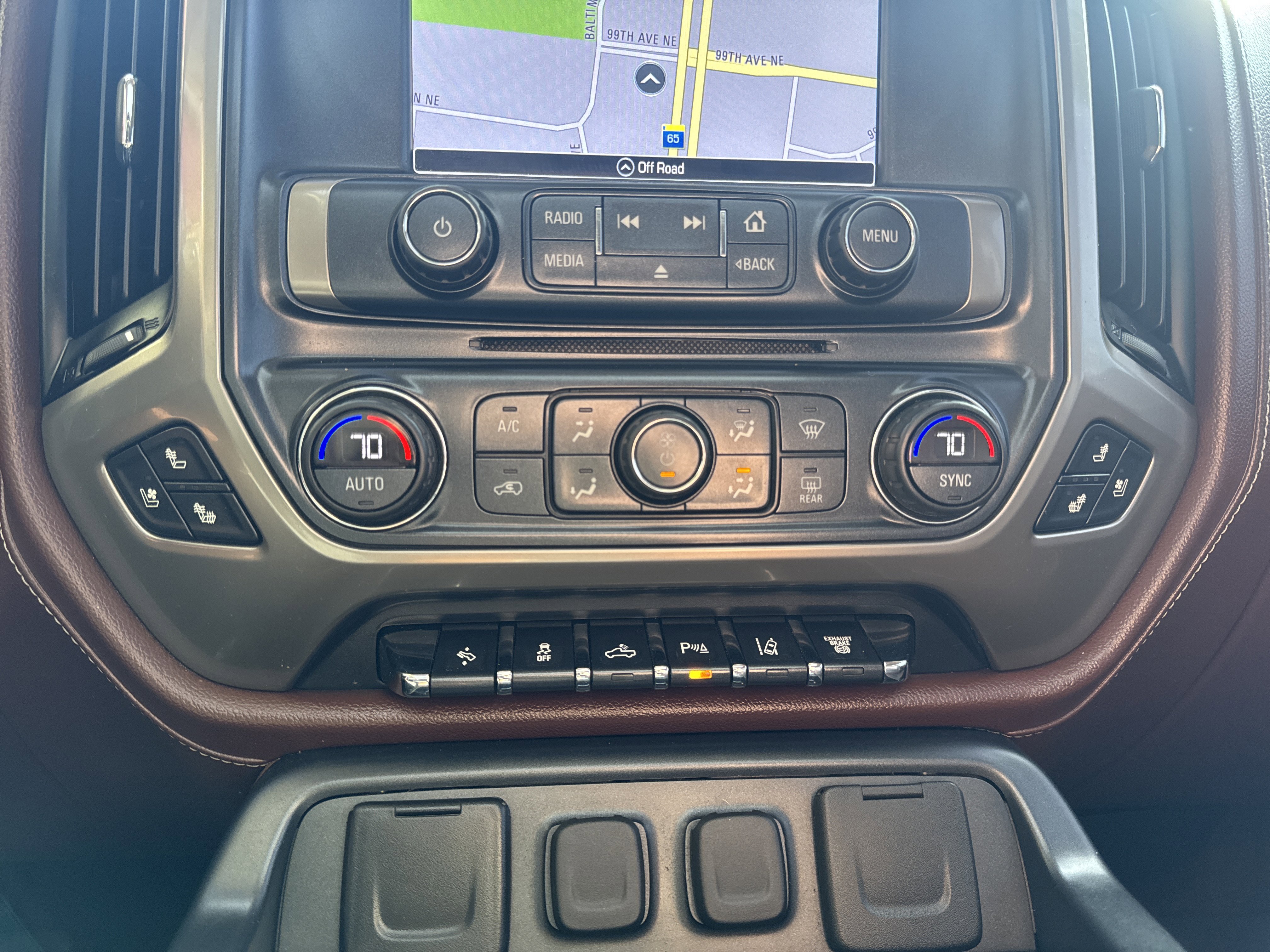 Used 2018 Chevrolet Silverado 2500 High Country w/ Duramax Plus Package image 23