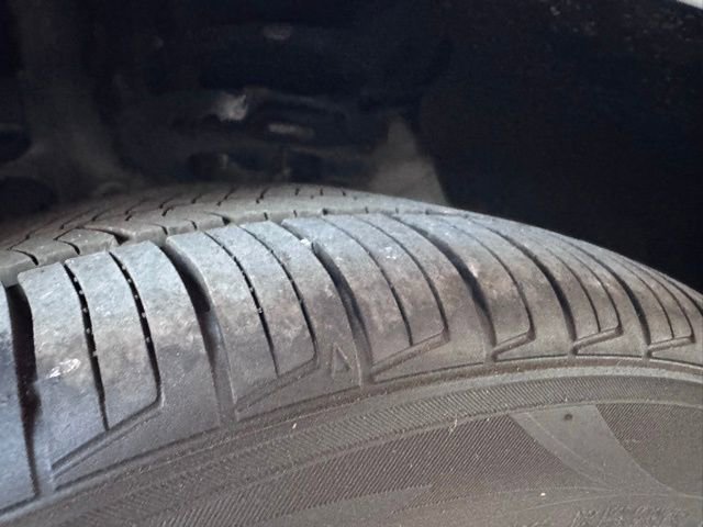 Used 2024 Hyundai Elantra Limited image 29