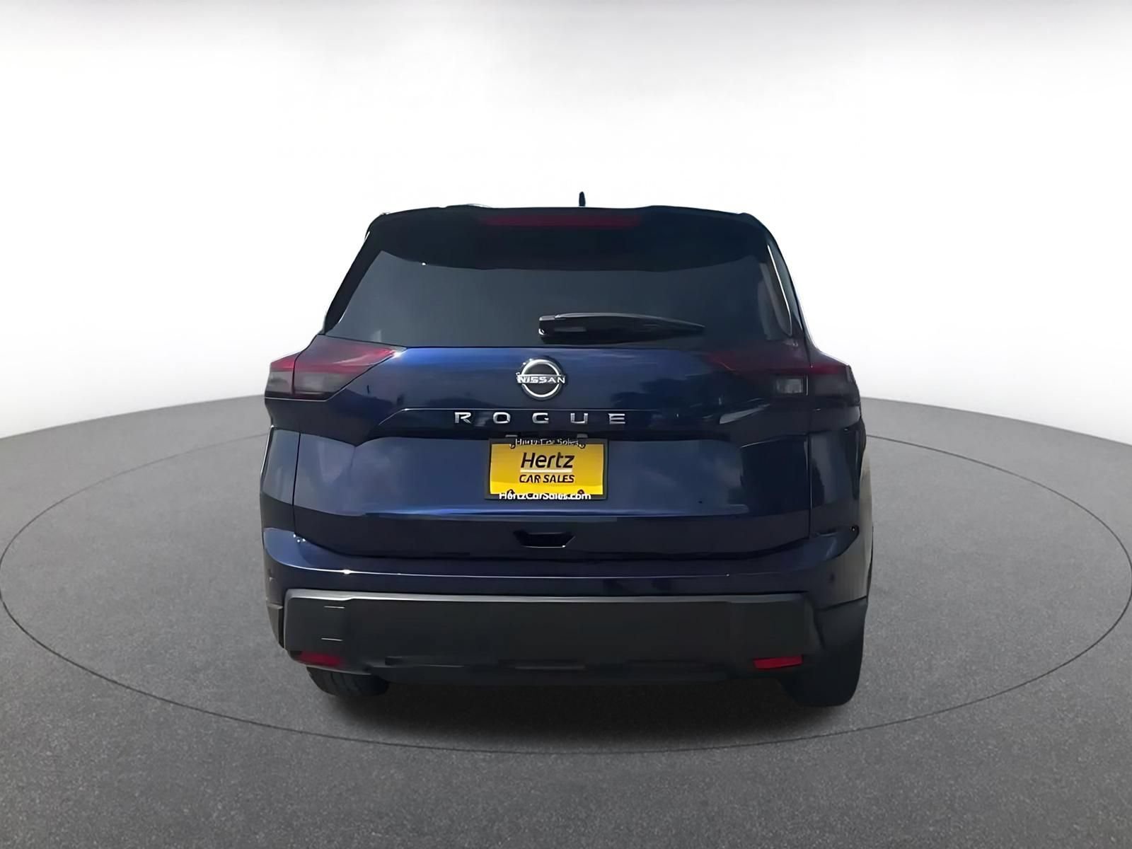 Used 2025 Nissan Rogue SV FWD image 12