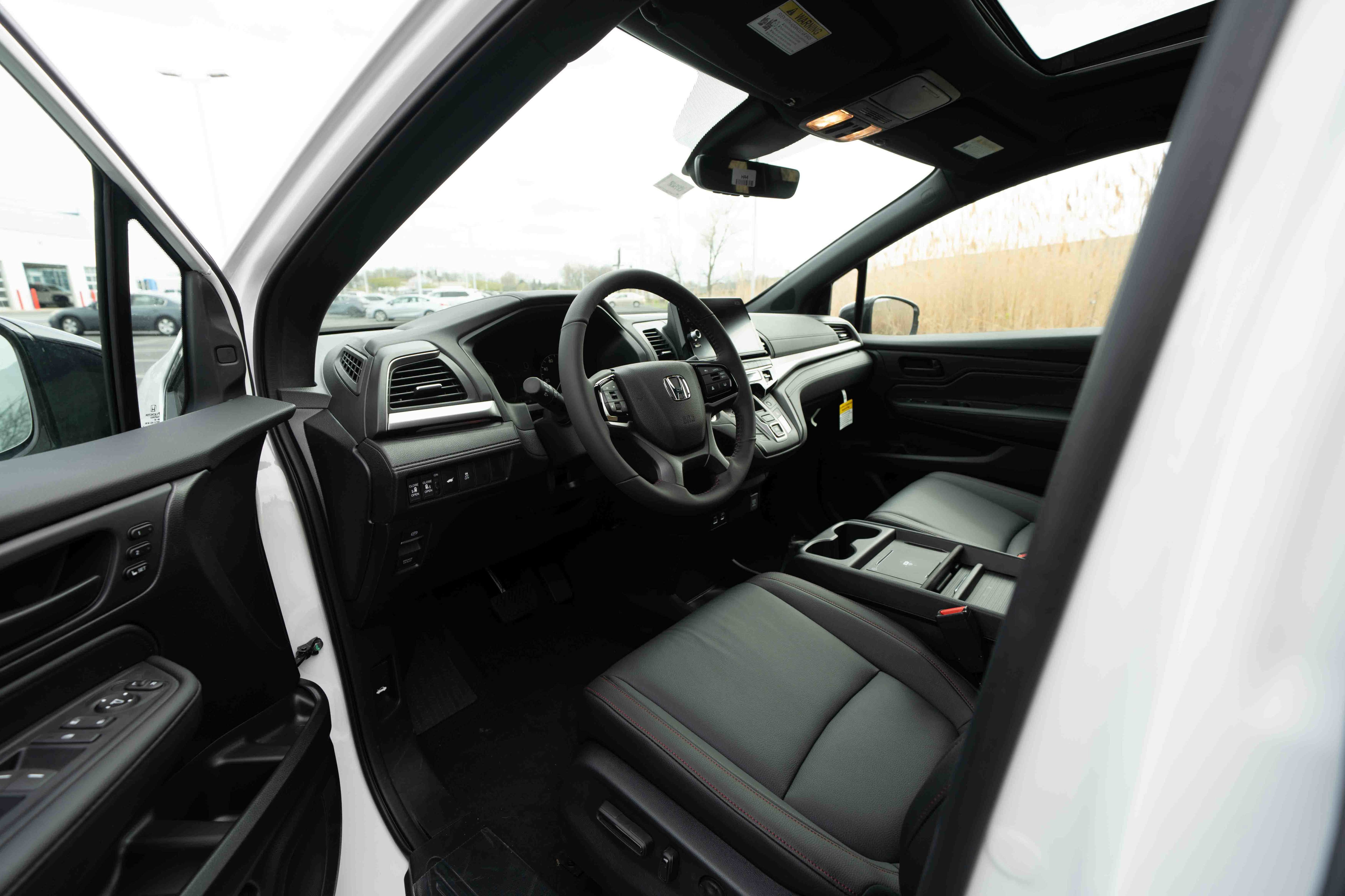 New 2026 Honda Odyssey Sport-L image 8