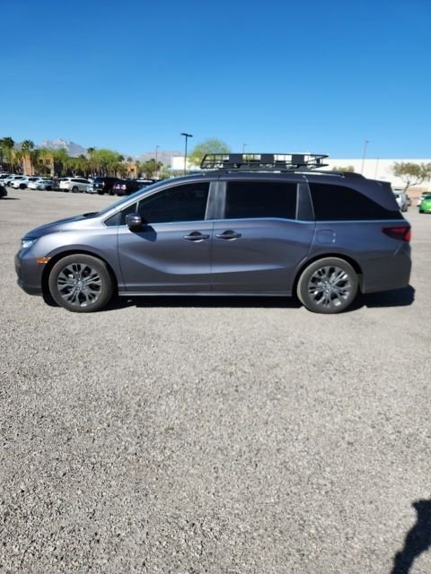 Certified 2025 Honda Odyssey Touring image 9