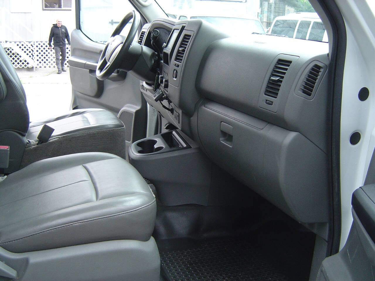 Used 2020 Nissan NV 2500 S w/ Vinyl Seat Package image 8