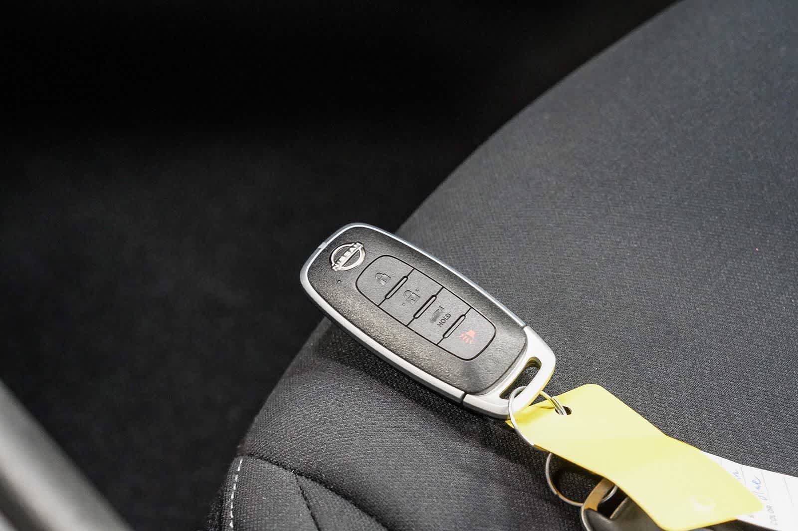 Used 2025 Nissan Sentra SV FWD image 26
