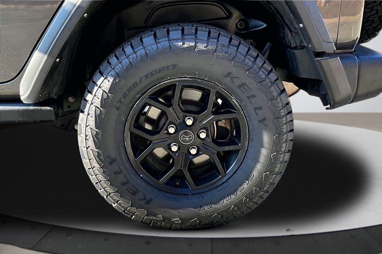 Certified 2024 Jeep Wrangler Willys image 33