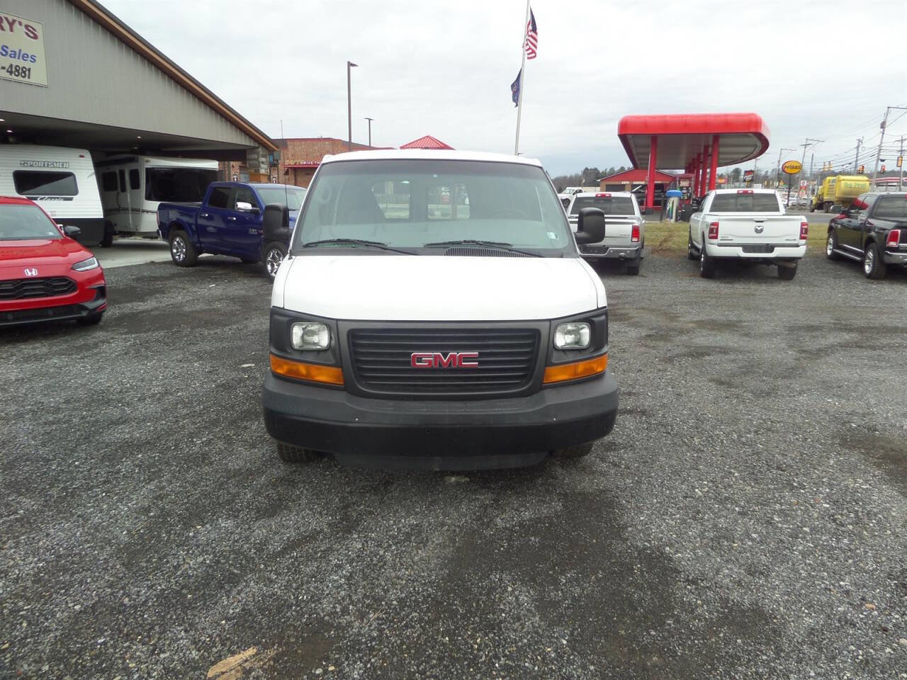 Used 2008 GMC Savana 1500 AWD image 2