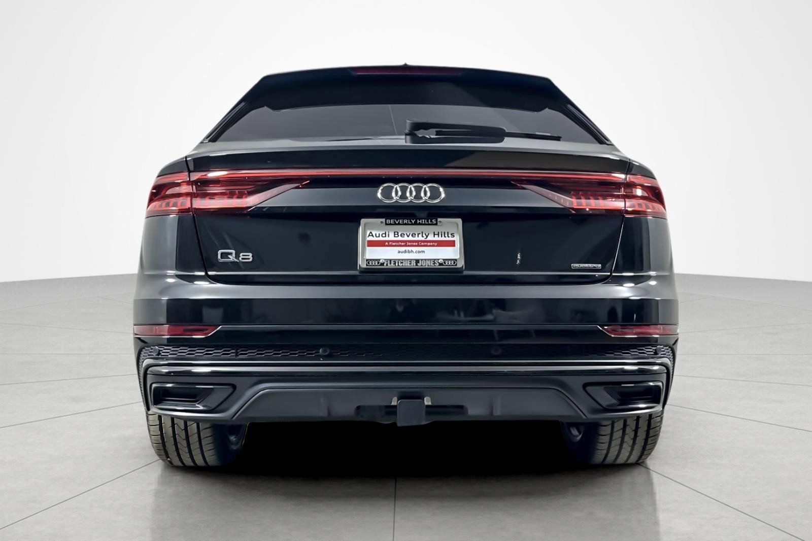Used 2022 Audi Q8 Premium Plus w/ Premium Plus Package image 4