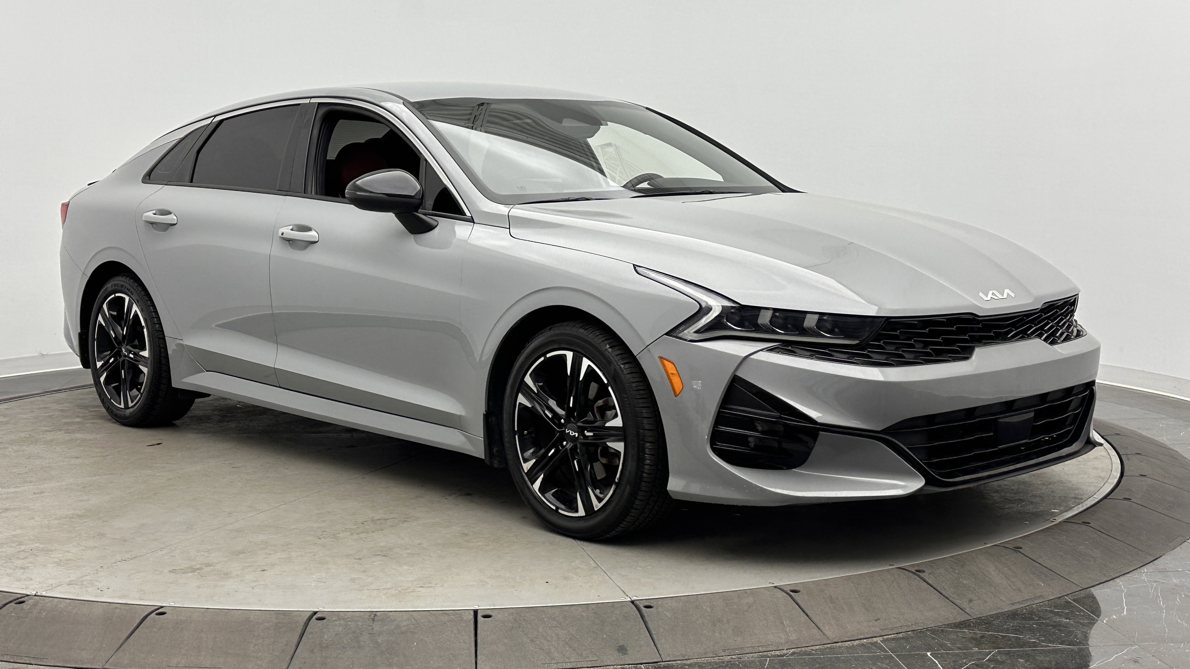 Used 2023 Kia K5 GT-Line w/ GT-Line Premium Package image 3