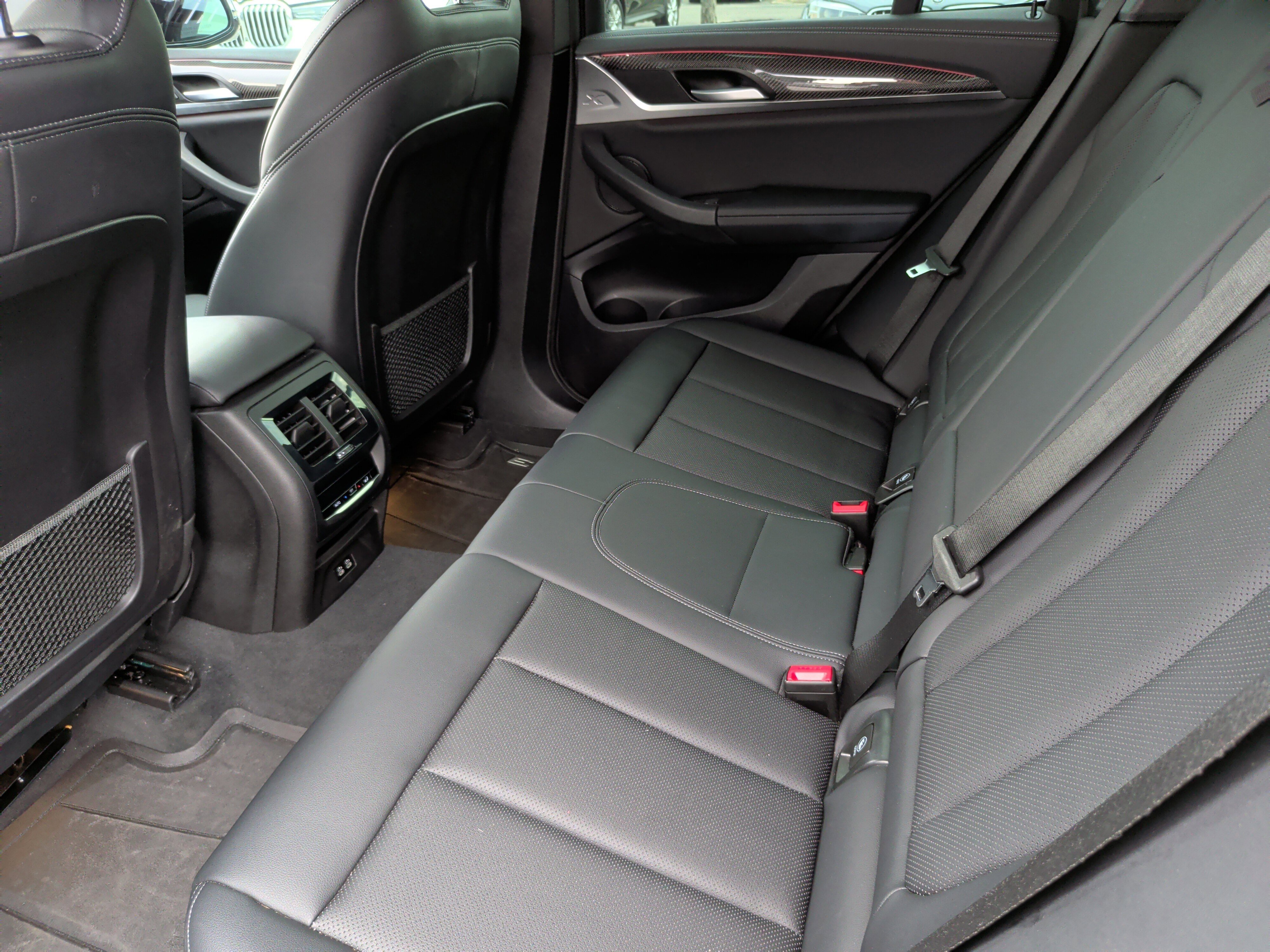 Used 2024 BMW X3 M40i w/ Premium Package image 38