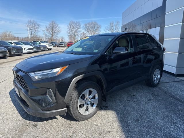 Used 2023 Toyota RAV4 LE image 3