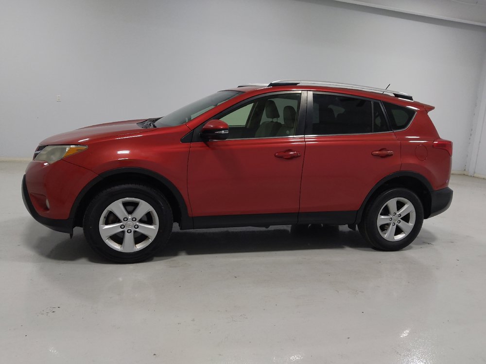 Used 2014 Toyota RAV4 XLE AWD/4WD image 2