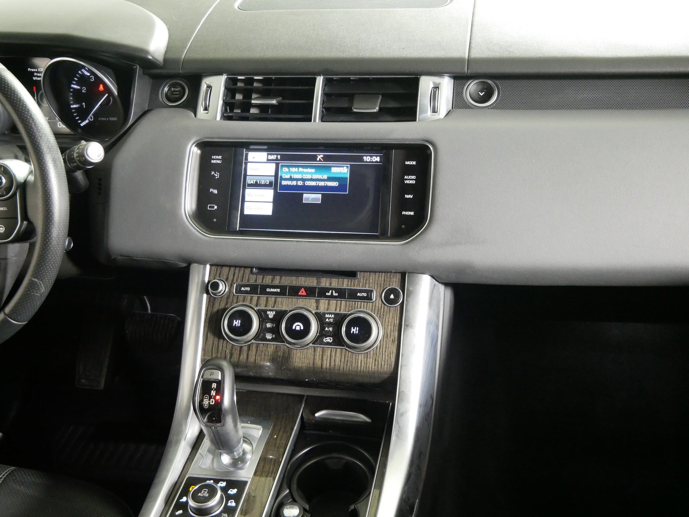 Used 2014 Land Rover Range Rover Sport Supercharged image 10