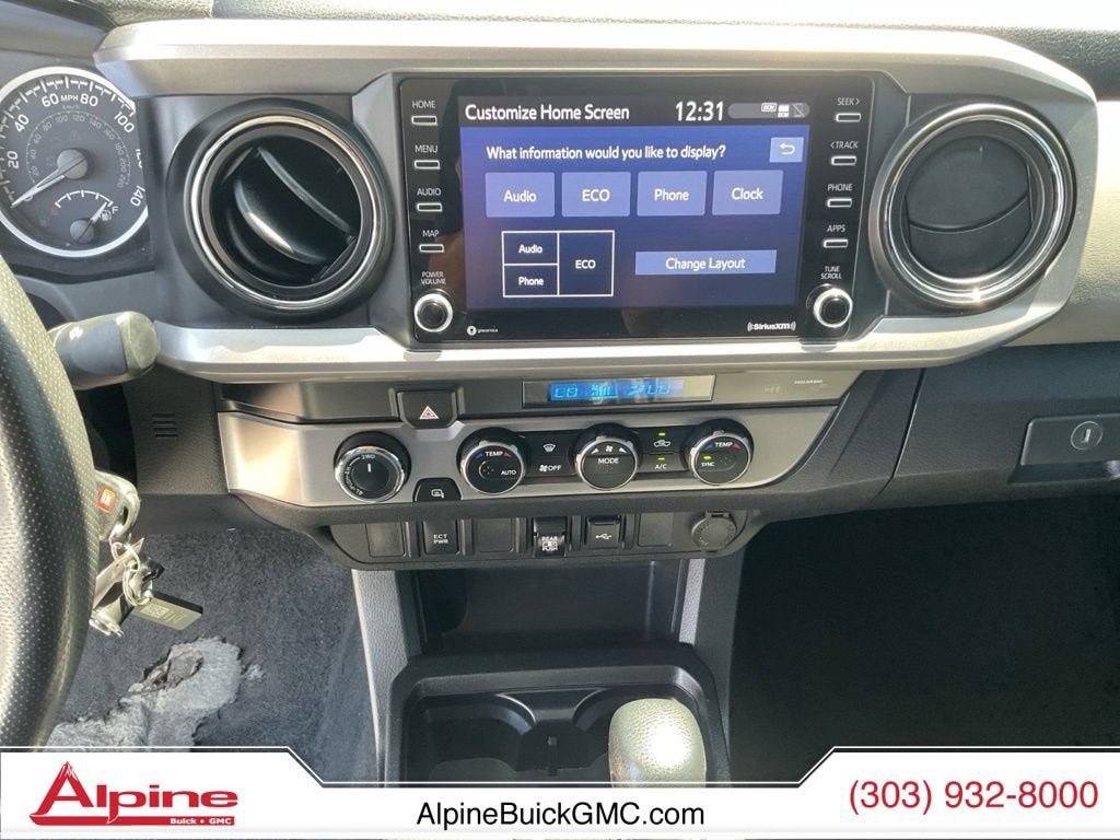 Used 2022 Toyota Tacoma SR5 AWD/4WD image 11