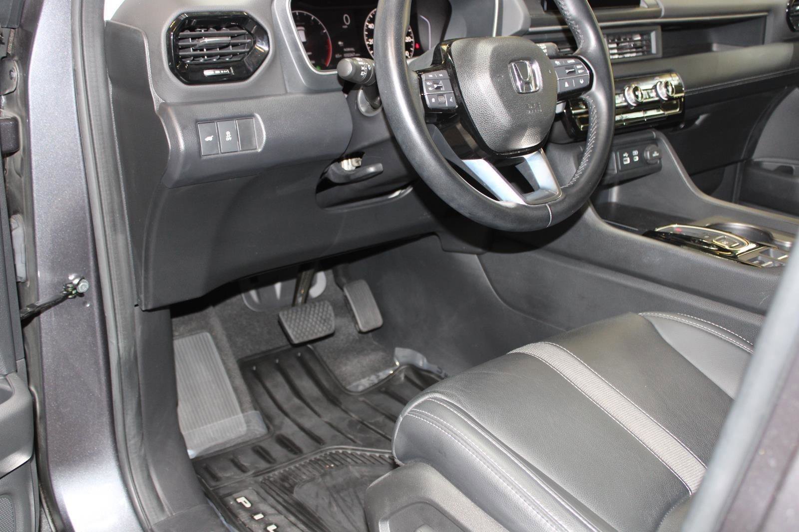 Used 2023 Honda Pilot EX-L image 43