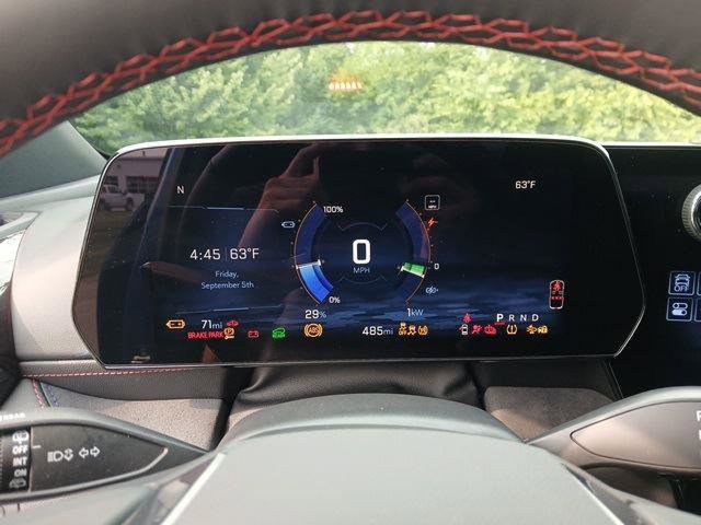 New 2025 Chevrolet Blazer EV RS image 14