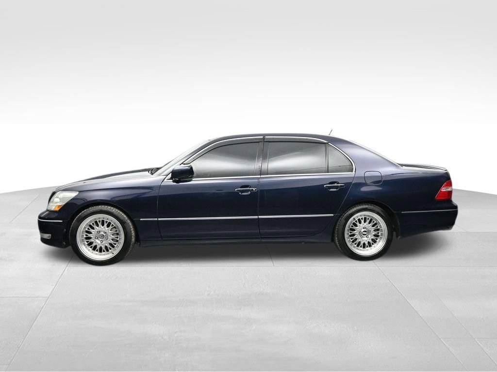 Used 2005 Lexus LS 430 RWD image 2