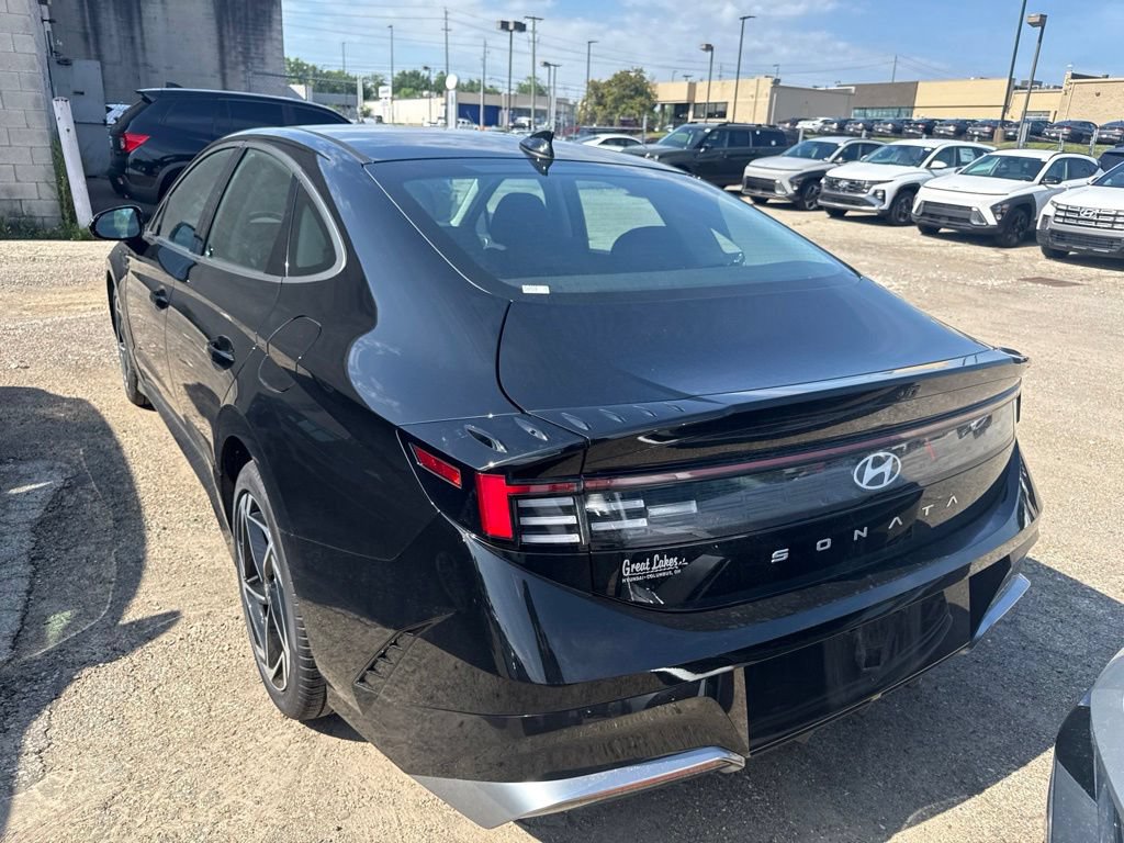 Certified 2026 Hyundai Sonata SEL FWD image 3
