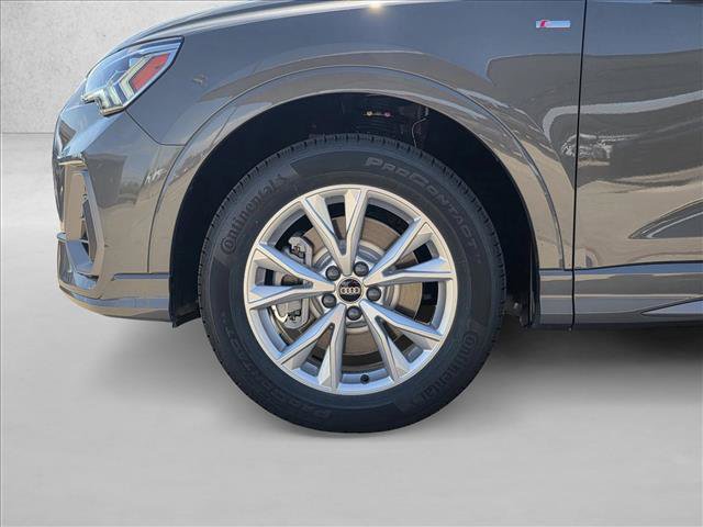 Used 2025 Audi Q3 2.0T Premium w/ Convenience Package AWD/4WD image 9