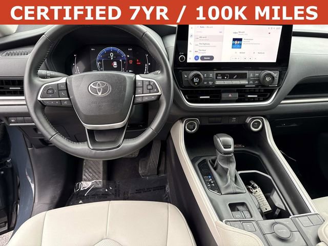 Used 2025 Toyota Grand Highlander XLE image 17