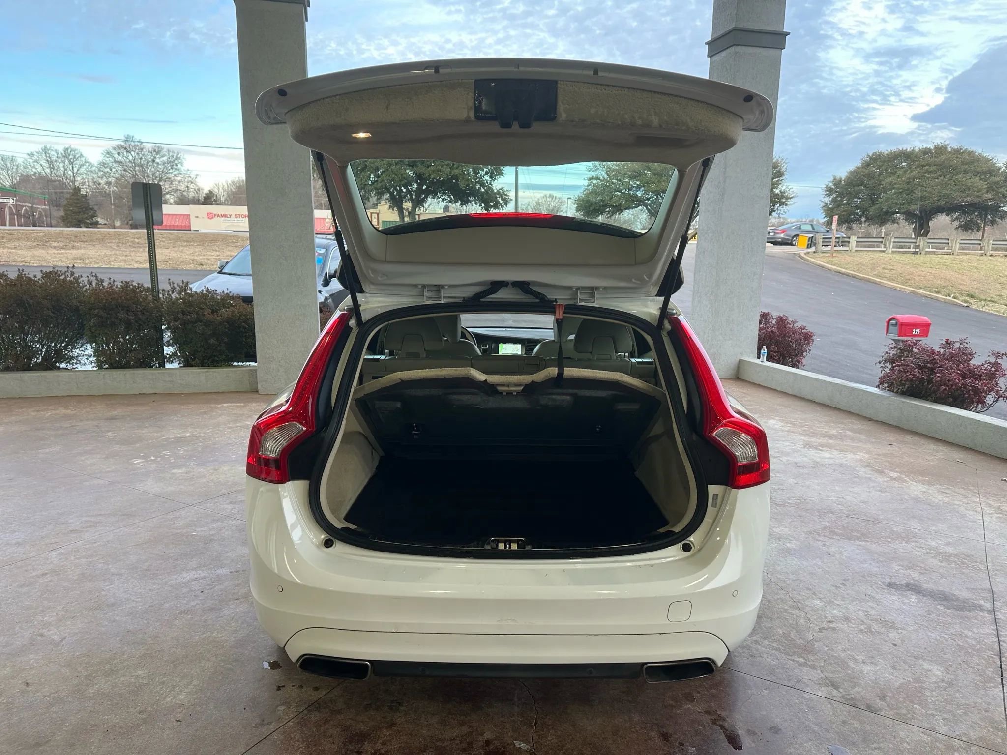Used 2015 Volvo V60 T5 Premier FWD image 21