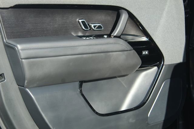 Used 2023 Land Rover Range Rover Sport SE image 22