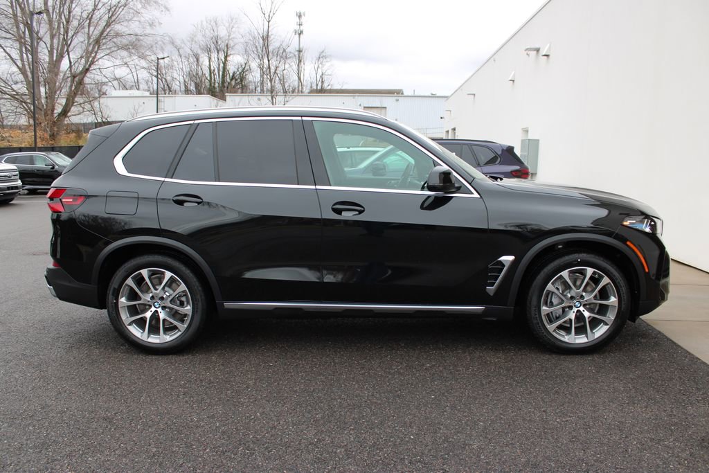 New 2026 BMW X5 xDrive50e w/ Climate Comfort Package AWD/4WD image 30