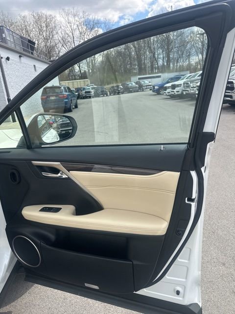 Used 2022 Lexus RX 450hL Luxury w/ Cold Area Package (CT) image 34