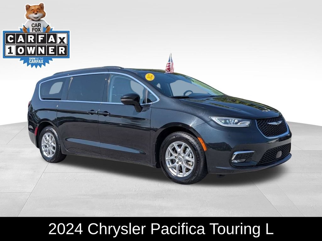 Used 2024 Chrysler Pacifica Touring-L