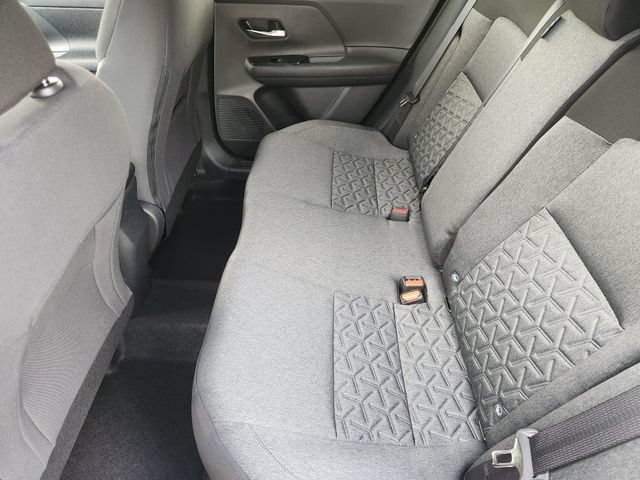 New 2027 Nissan Kicks SV AWD/4WD image 25