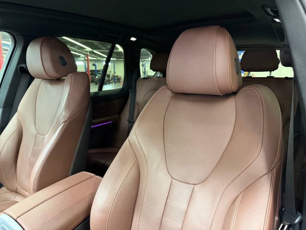 Used 2019 BMW X5 xDrive40i w/ Premium Package 2 AWD/4WD image 17