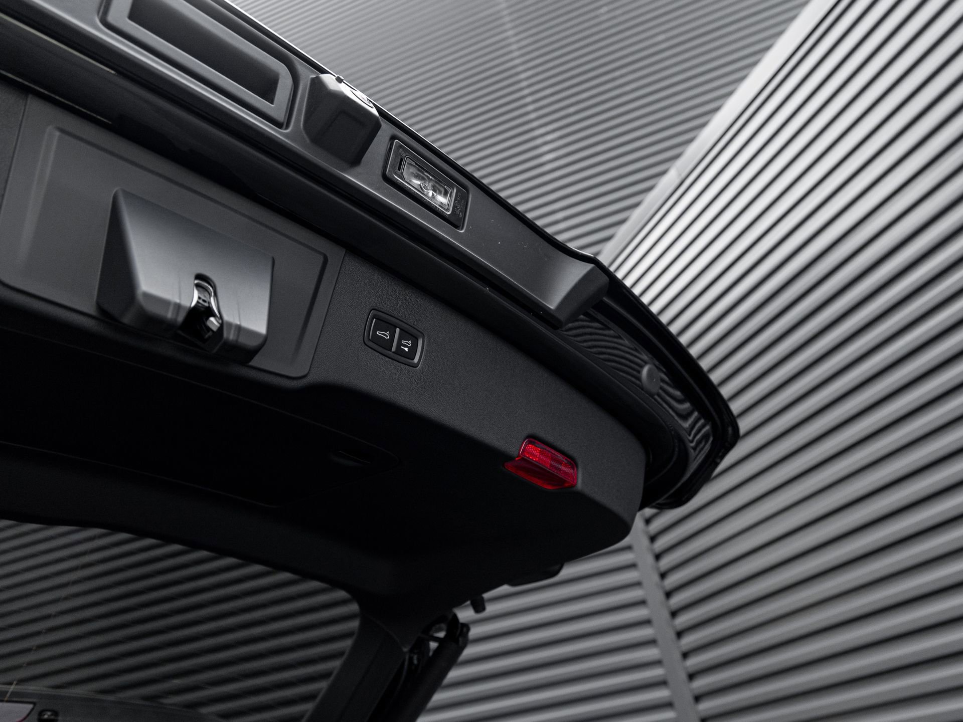 New 2026 Porsche Cayenne image 30