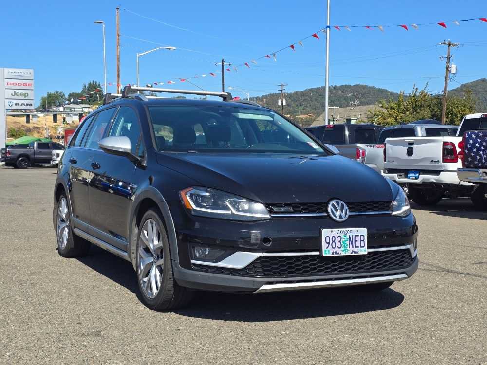Used 2018 Volkswagen Golf Alltrack SEL AWD/4WD image 4