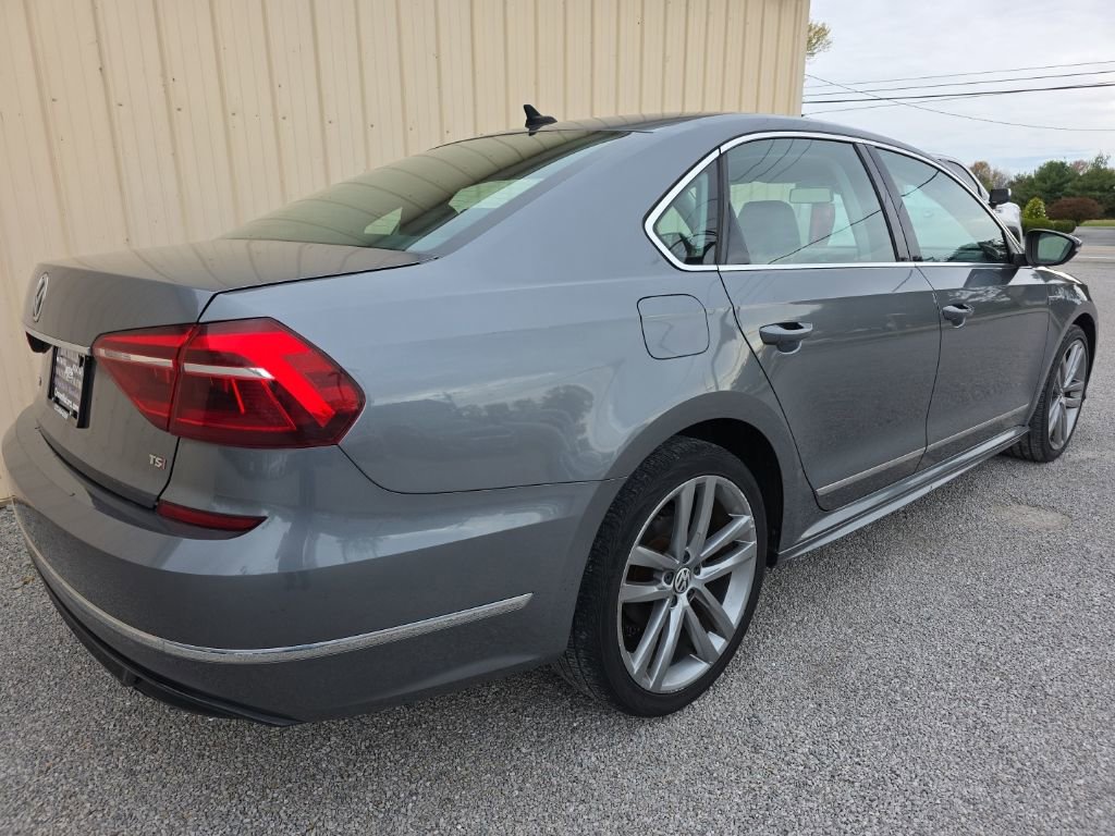 Used 2017 Volkswagen Passat 1.8T R-Line image 7