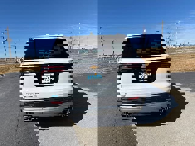 Certified 2025 Chevrolet Traverse LT image 4