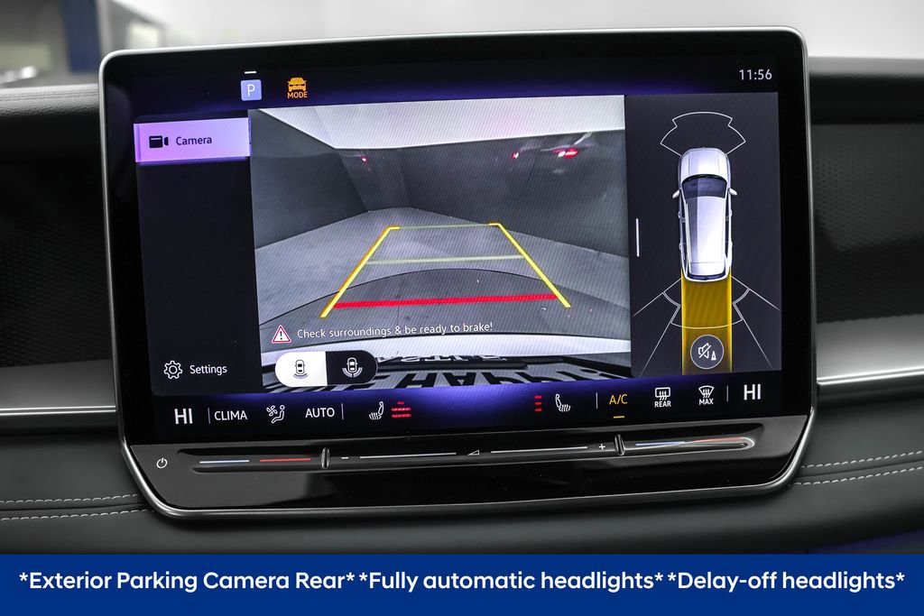 Used 2025 Volkswagen Tiguan SE image 8