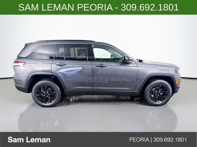 New 2026 Jeep Grand Cherokee Altitude AWD/4WD image 8