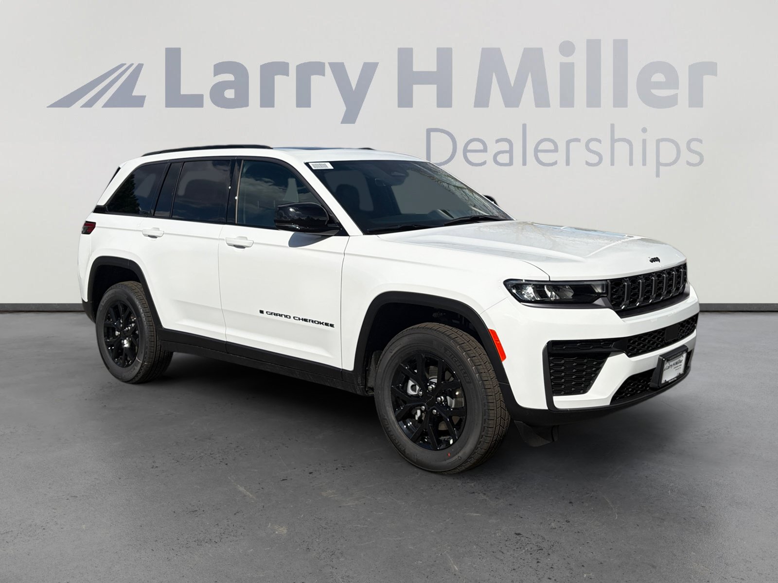 New 2026 Jeep Grand Cherokee Altitude AWD/4WD image 7