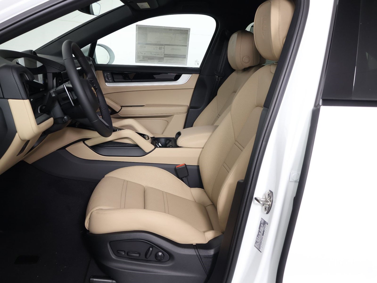 New 2026 Porsche Cayenne Coupe AWD/4WD image 5