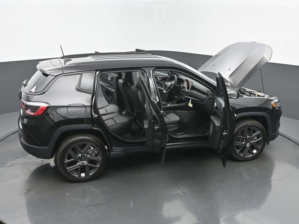 New 2026 Jeep Compass Limited image 68