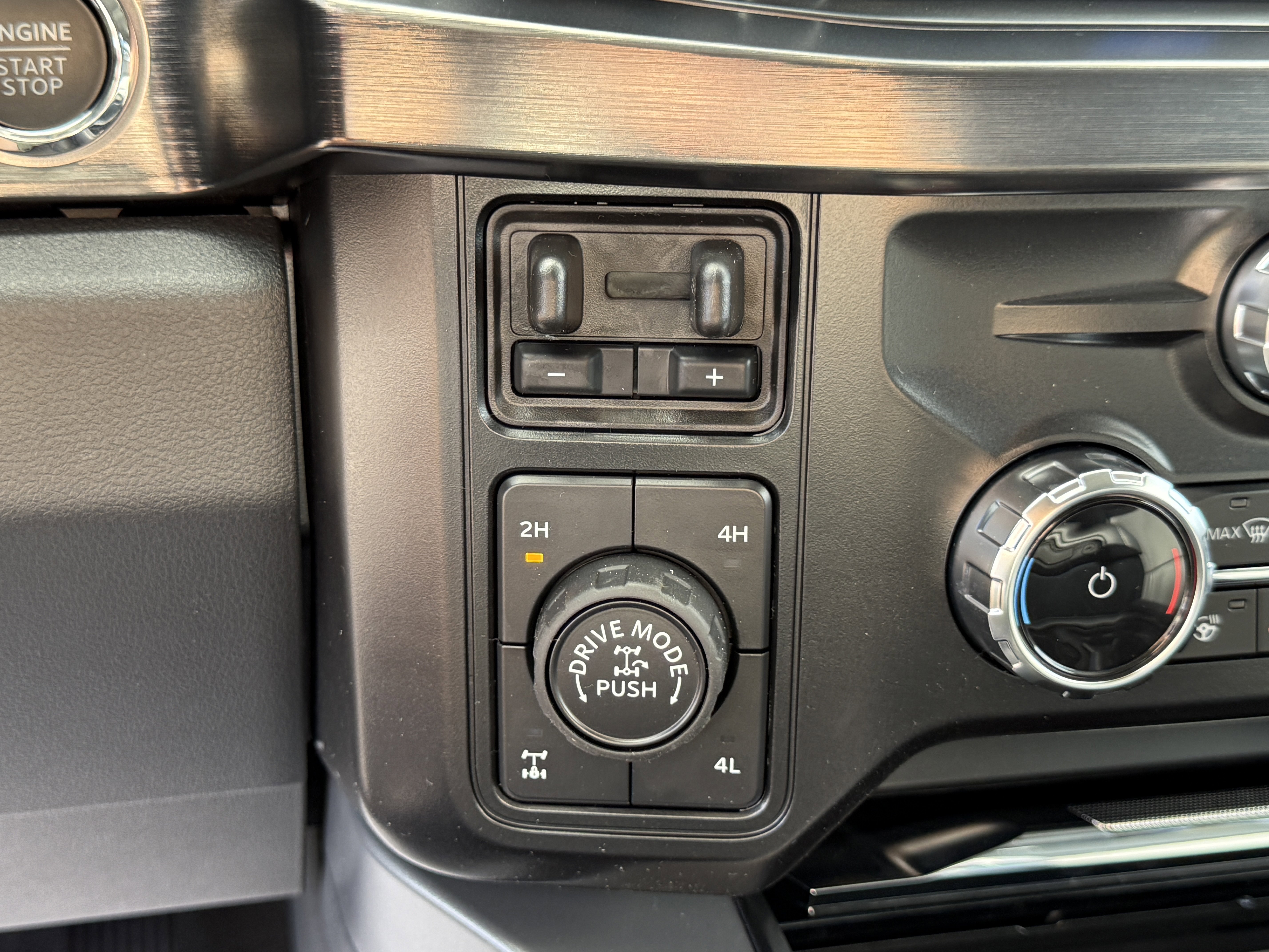 New 2026 Ford F250 Lariat image 25