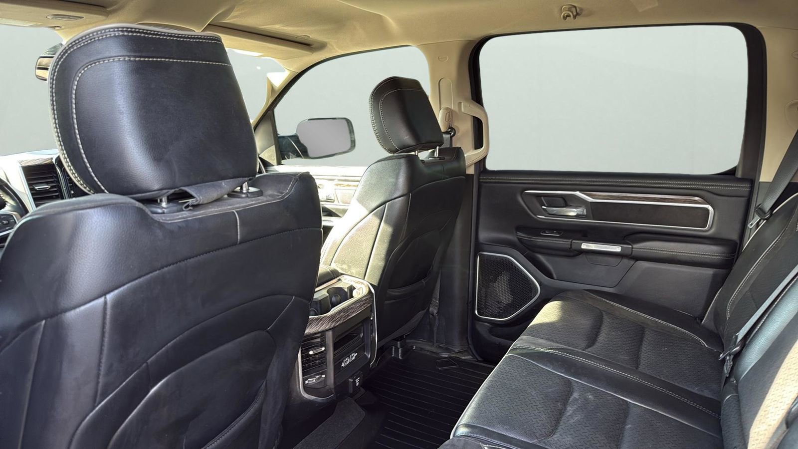 Used 2020 RAM 1500 Laramie image 29