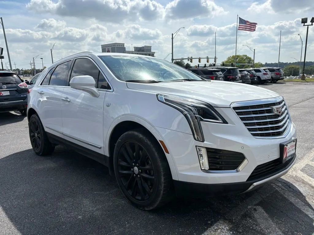 Used 2017 Cadillac XT5 Platinum AWD/4WD image 7