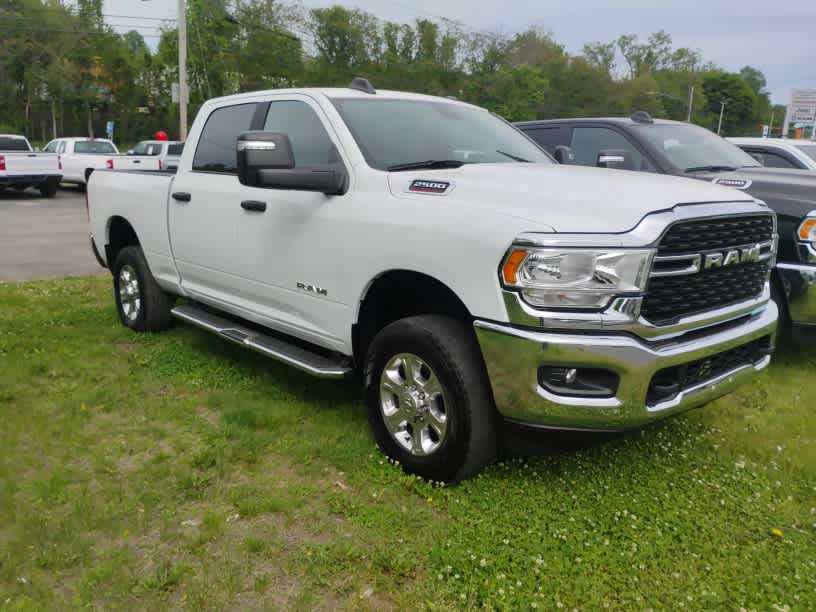 Used 2024 RAM 2500 Big Horn AWD/4WD image 2