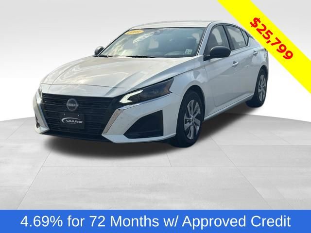Used 2025 Nissan Altima 2.5 S FWD image 1