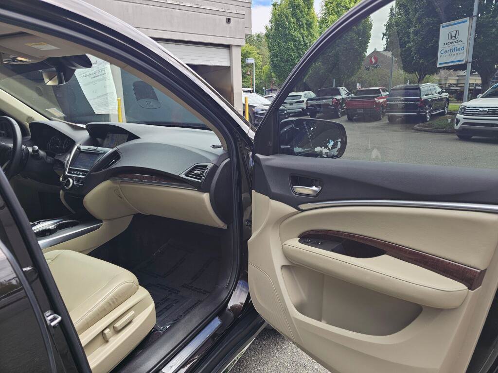 Used 2018 Acura MDX SH-AWD w/ Technology Package image 11