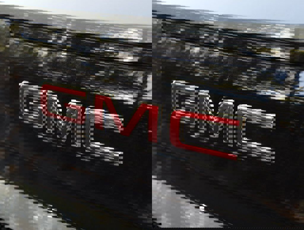 New 2026 GMC Sierra EV Elevation image 38