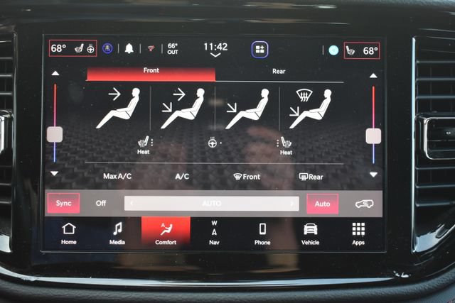 Used 2025 Dodge Durango GT AWD/4WD image 26