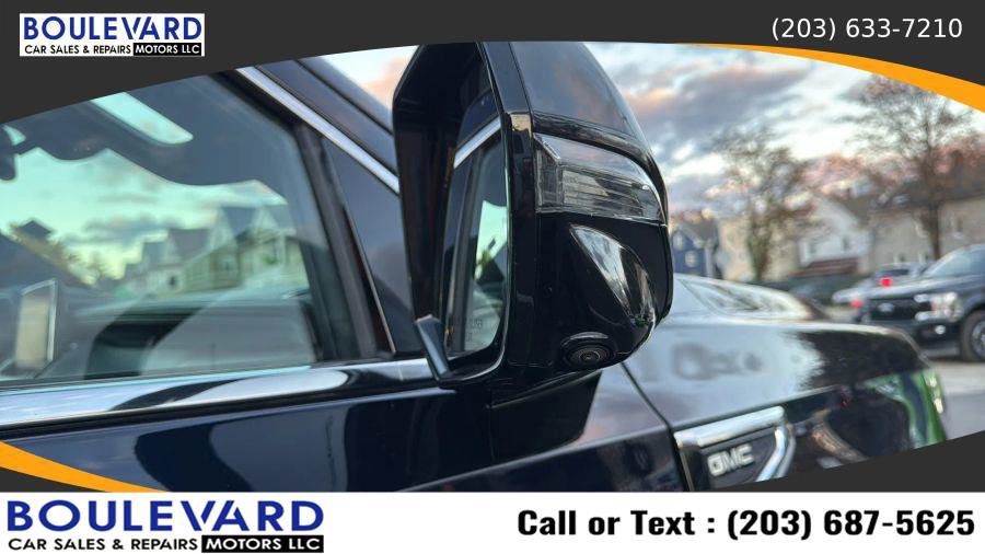 Used 2021 GMC Yukon SLT w/ SLT Premium Package image 13