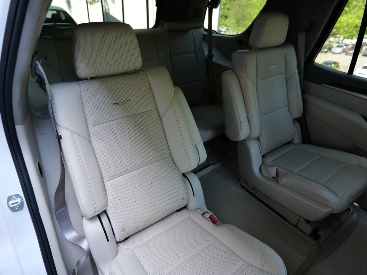 Used 2025 Cadillac Escalade Sport Platinum w/ LPO, Floor Liner Package image 42