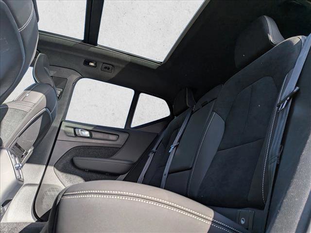 Certified 2023 Volvo XC40 Recharge Plus image 19